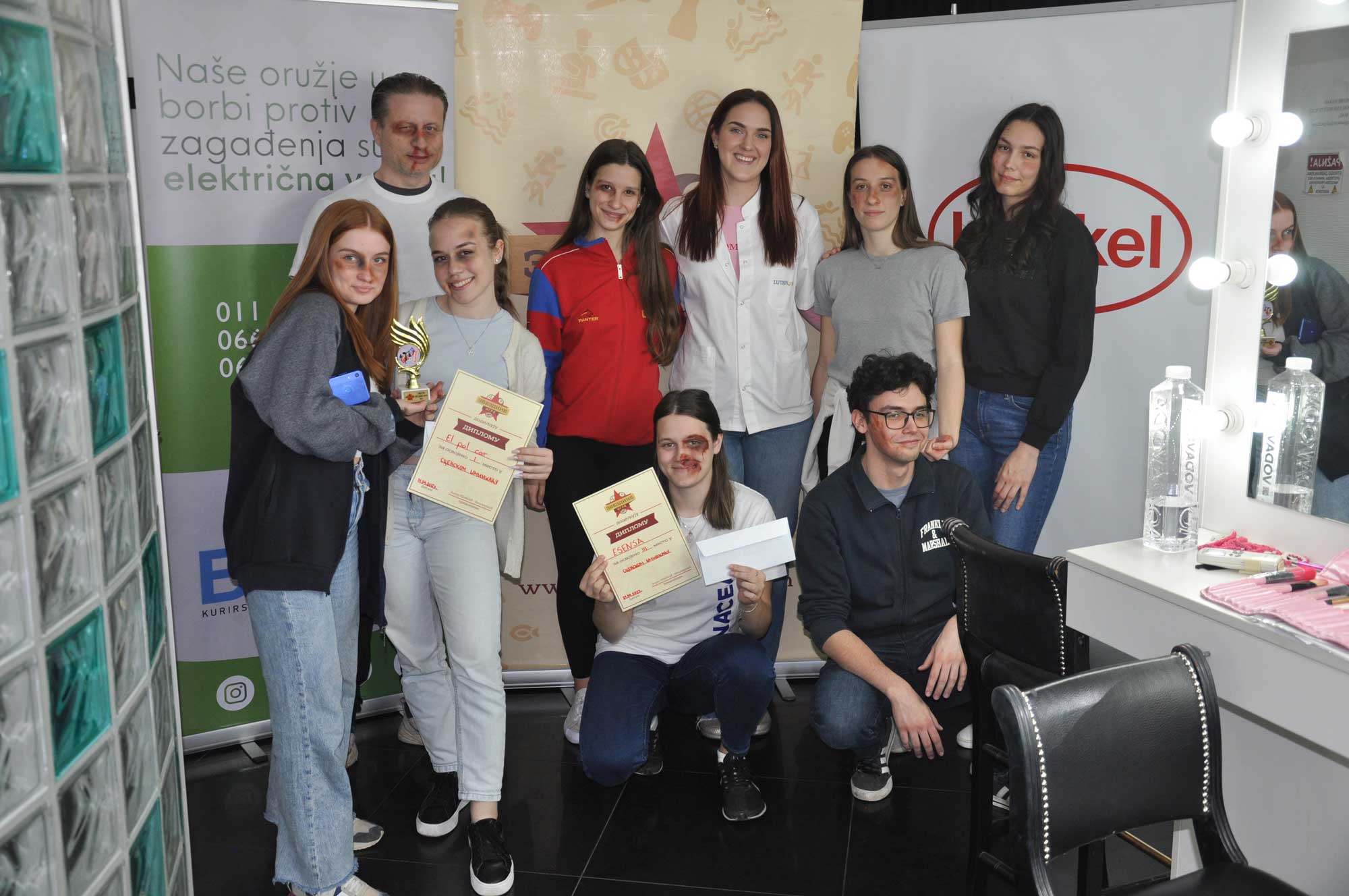 Originalni team building u Beogradu  Takmičenje u scenskom šminkanju na Zvezdinim igrama