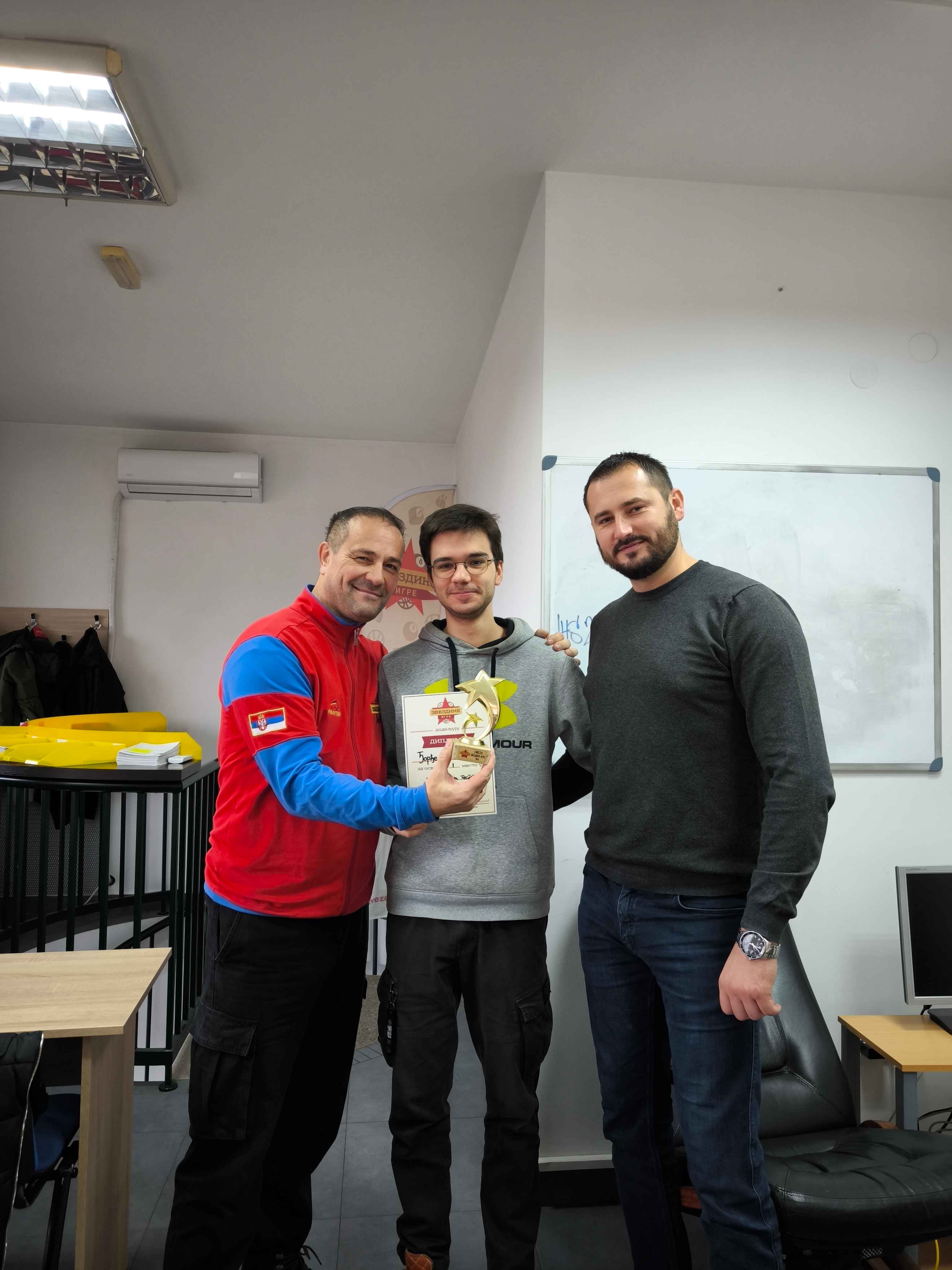 Team building iskustvo : Auto škola na Zvezdinim igrama - vožnja i zabava za timove