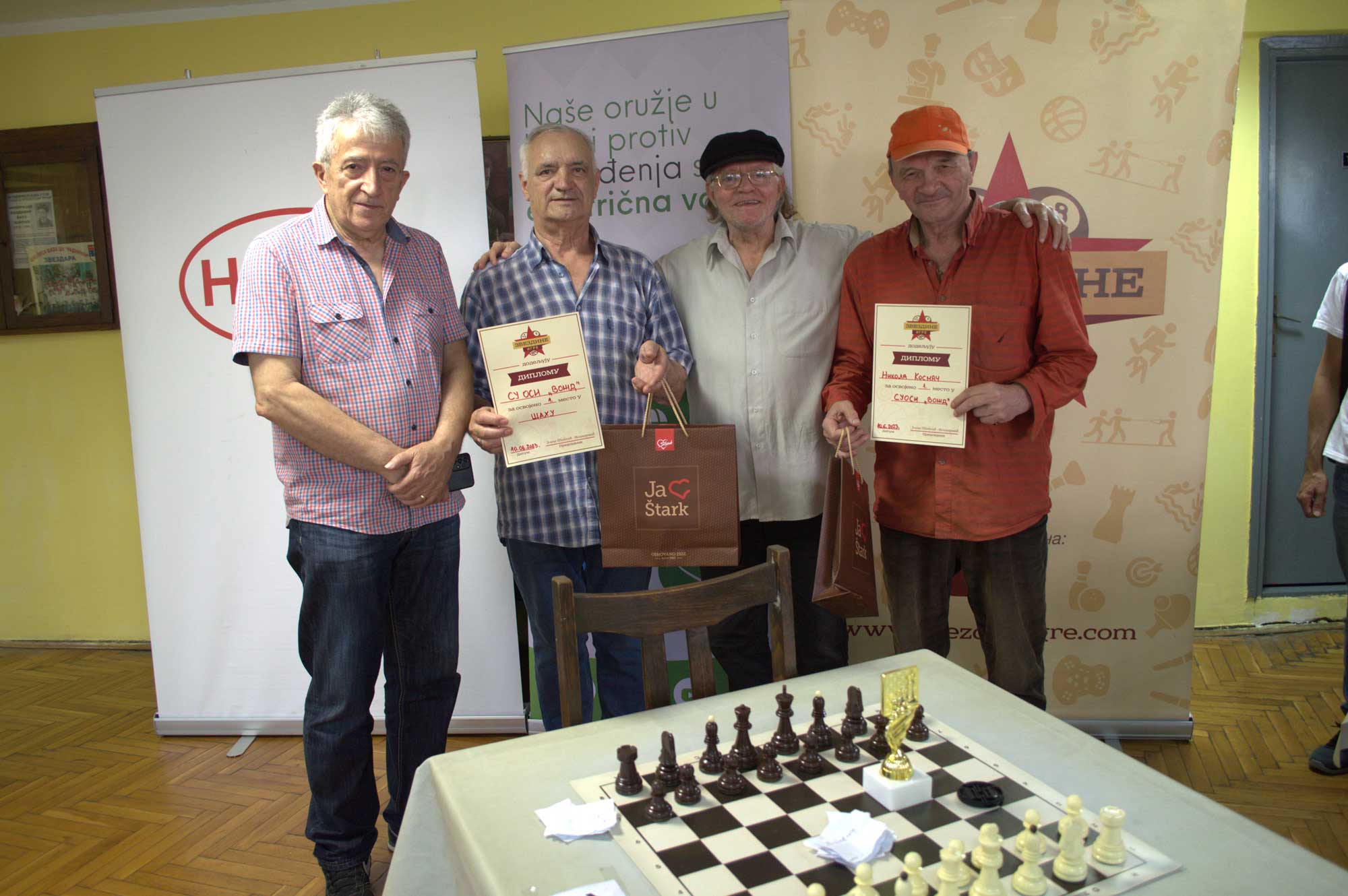 Turnir u šahu i odbojci na pesku team building u Srbiji Zvezdine igre